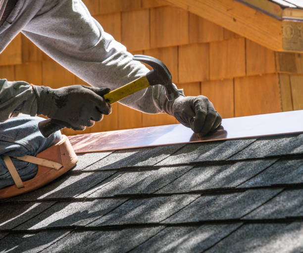 Best Emergency Roof Repair  in Howell, MI